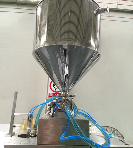 तरल के लिए पंप भराव के साथ VFFS मशीन पैकिंग मशीन 2