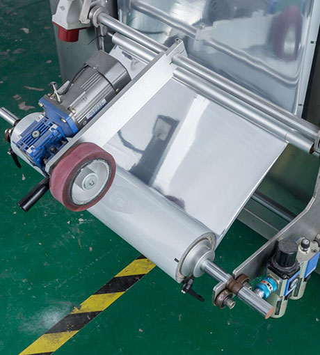 VFFS-Maschinenverpackungsmaschine mit Pumpenfüller für Flüssigkeiten 3 1